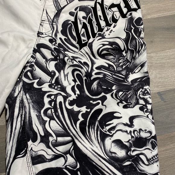 Rare Billabong Skull Design Board Shorts. - Picture 3 of 8